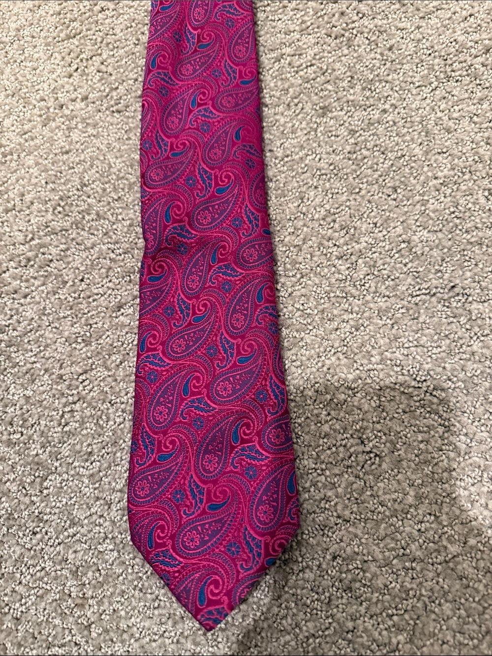 AMAZING MEN'S VERY RARE LIMITED EDITION THOMAS PINK SILK TIE